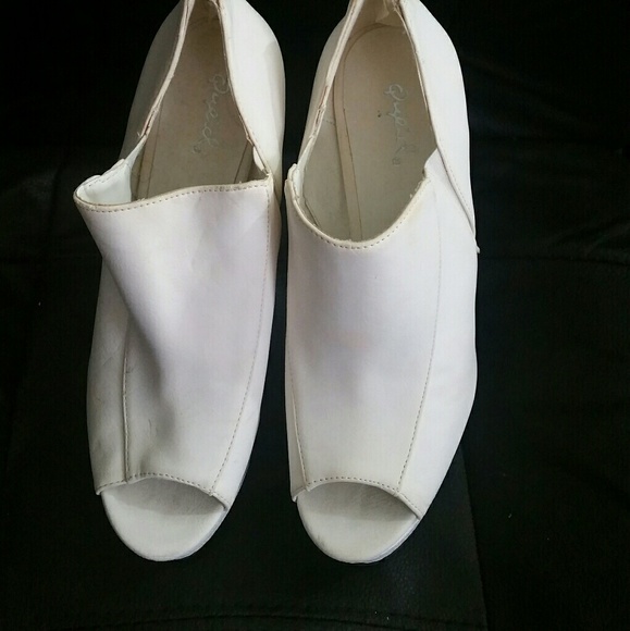 Shoes - Picture 2 of 2